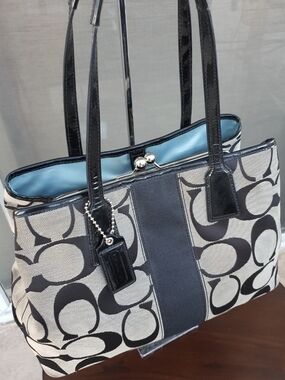 Coach Kisslock F13533 Signature Stripe Blck Gray Jacquard Carryall Shoulder Tote